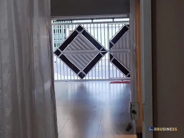 Casa 5 quartos e 2 banheiros, à venda, no bairro Jardim Nova Europa em Hortolândia