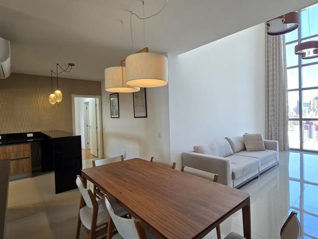 Apartamento 3 quartos e 6 banheiros, à venda, no bairro Batel em Curitiba
