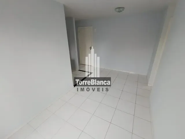 Apartamento com 50m² 2 quartos e 1 banheiro, para alugar, no bairro Uvaranas em Ponta Grossa