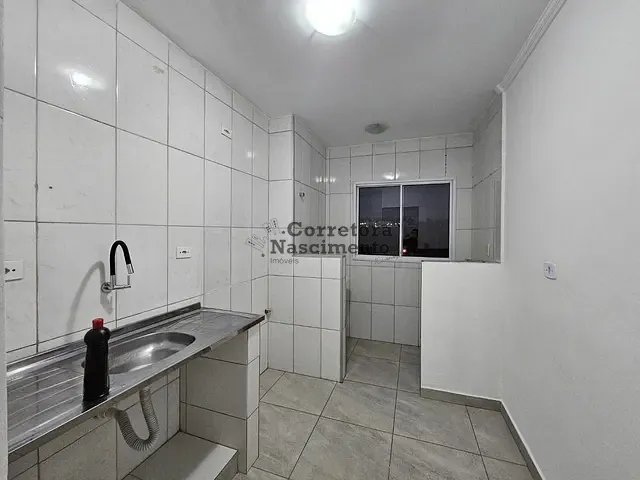 Apartamento 2 quartos e 1 banheiro, para alugar, no bairro Jardim Coleginho em Jacareí