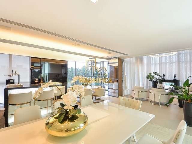 Apartamento 3 quartos e 8 banheiros, à venda, no bairro Mossunguê em Curitiba