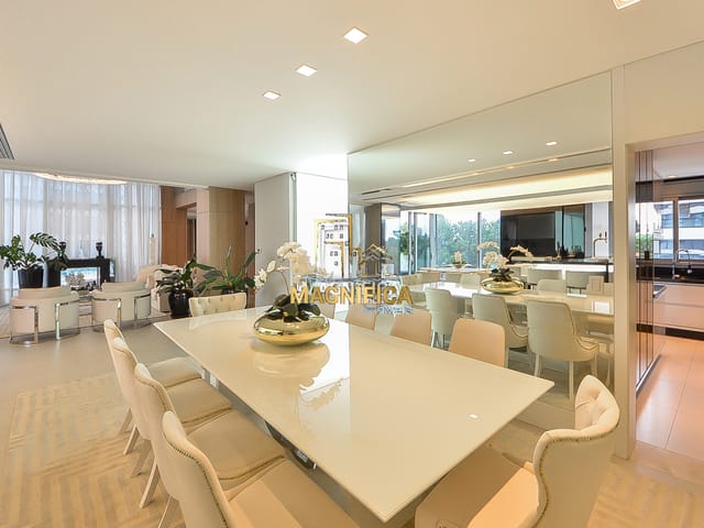 Apartamento 3 quartos e 8 banheiros, à venda, no bairro Mossunguê em Curitiba