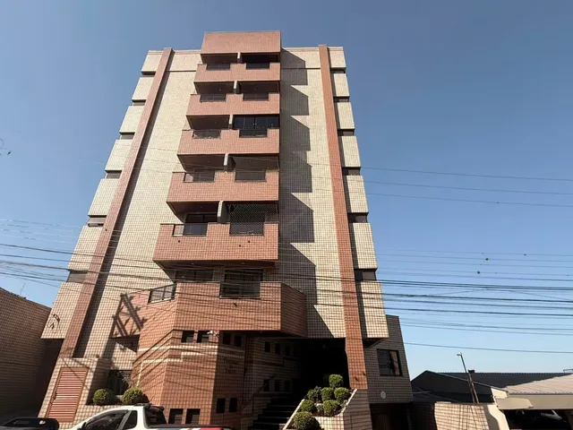 Locação - Apartamento com 4 quartos (sendo 1 suíte), 120 m², Edifício Fontana di Trevi - Centro, Ponta Grossa