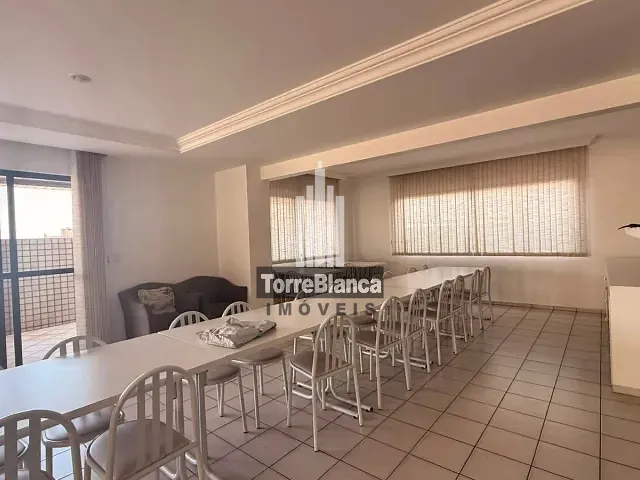 Apartamento com 120m² 4 quartos e 3 banheiros, para alugar, no bairro Centro em Ponta Grossa