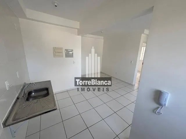 Apartamento com 50m² 2 quartos e 1 banheiro, para alugar, no bairro Uvaranas em Ponta Grossa