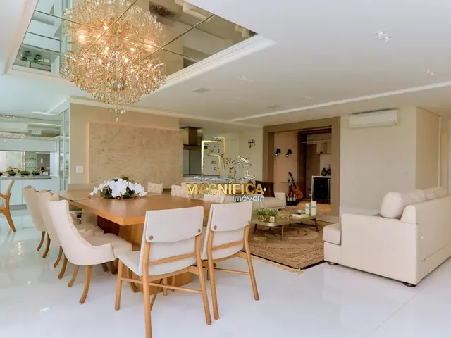 Apartamento 3 quartos e 9 banheiros, à venda, no bairro Campo Comprido em Curitiba