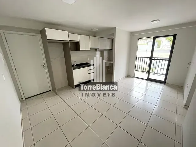 Apartamento com 60m² 2 quartos e 1 banheiro, para alugar, no bairro Colônia Dona Luíza em Ponta Grossa