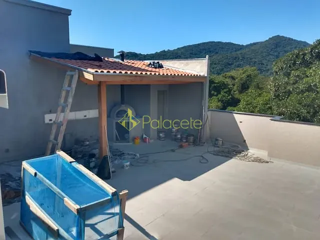 Apartamento 2 quartos e 2 banheiros, à venda, no bairro Itaguá em Ubatuba