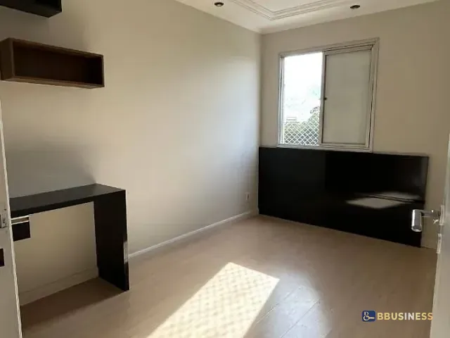 Apartamento 2 quartos e 1 banheiro, à venda, no bairro Parque Camélias em Campinas