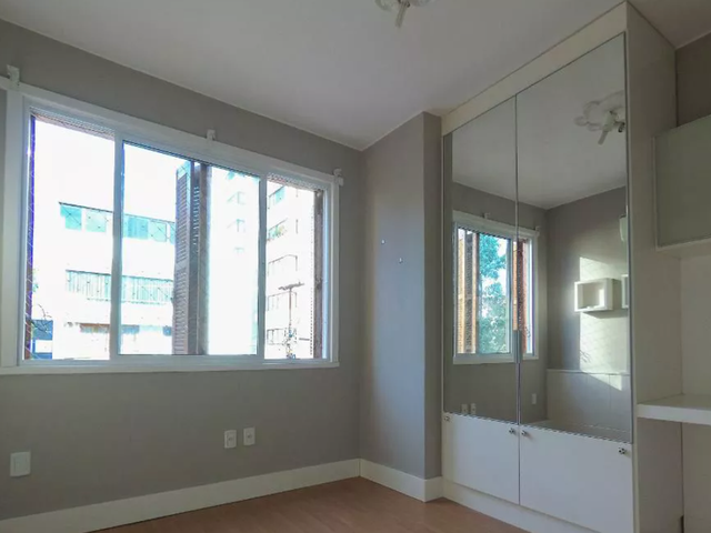 Apartamento com 90m² 2 quartos e 2 banheiros, à venda, no bairro Santa Cecília em Porto Alegre