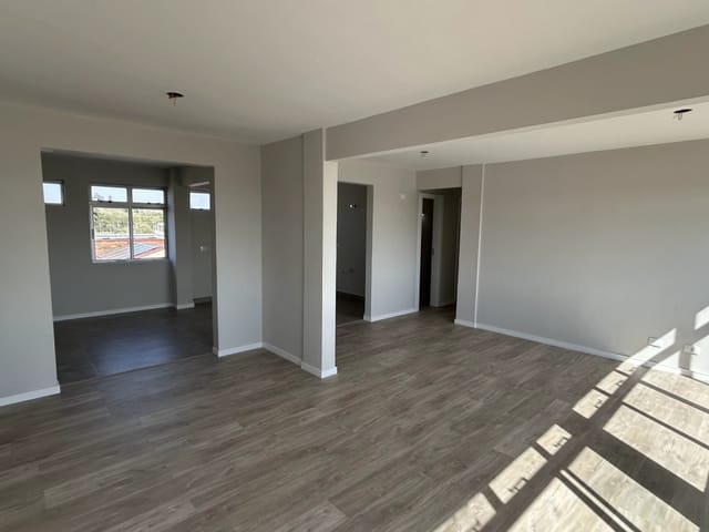 Apartamento 3 quartos e 2 banheiros, à venda, no bairro Jardim Botânico em Curitiba