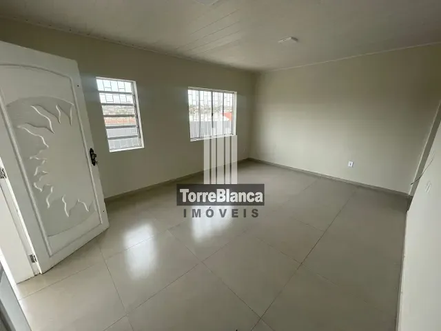 Casa com 130m² 3 quartos e 2 banheiros, para alugar, no bairro Nova Rússia em Ponta Grossa