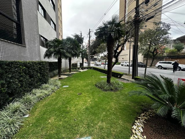 Apartamento 1 quarto e 1 banheiro, à venda, no bairro Cristo Rei em Curitiba