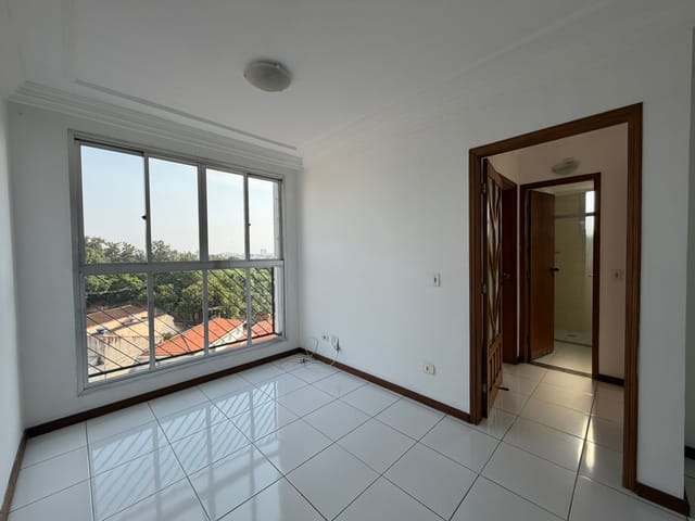 Apartamento com 62m² 2 quartos e 1 banheiro, para alugar, no bairro Vila Carrão em São Paulo