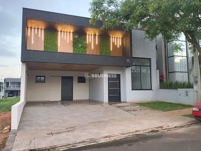 Casa com 250m² 3 quartos e 3 banheiros, à venda, no bairro Parque Olívio Franceschini em Hortolândia