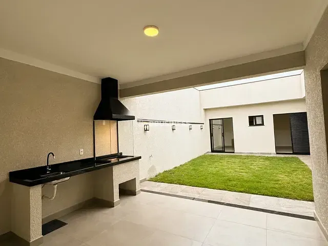 Casa com 250m² 3 quartos e 3 banheiros, à venda, no bairro Parque Olívio Franceschini em Hortolândia