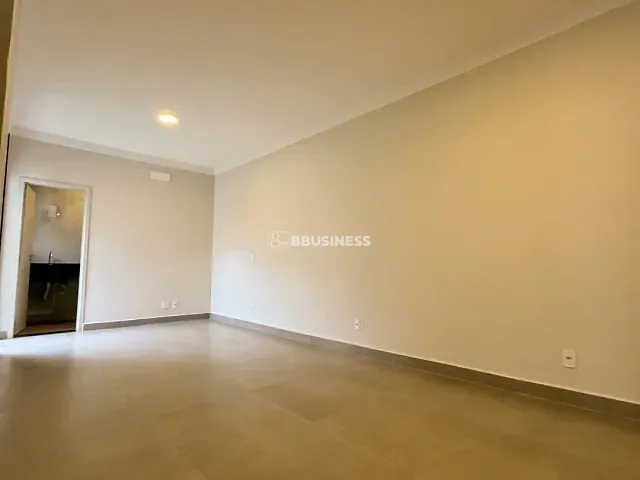 Casa com 250m² 3 quartos e 3 banheiros, à venda, no bairro Parque Olívio Franceschini em Hortolândia