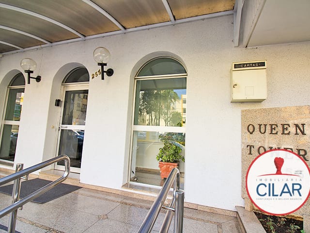 Apartamento 1 quarto e 1 banheiro, para alugar, no bairro Centro em Curitiba