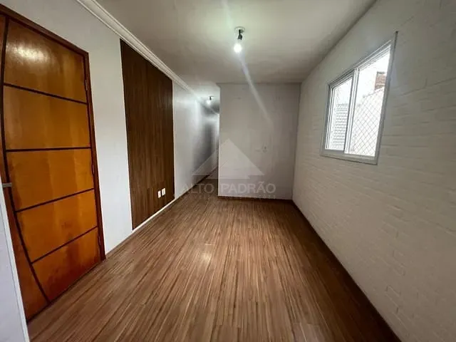 Apartamento com 50m² 2 quartos e 1 banheiro, à venda, no bairro Vila Nossa Senhora das Vitórias em Mauá