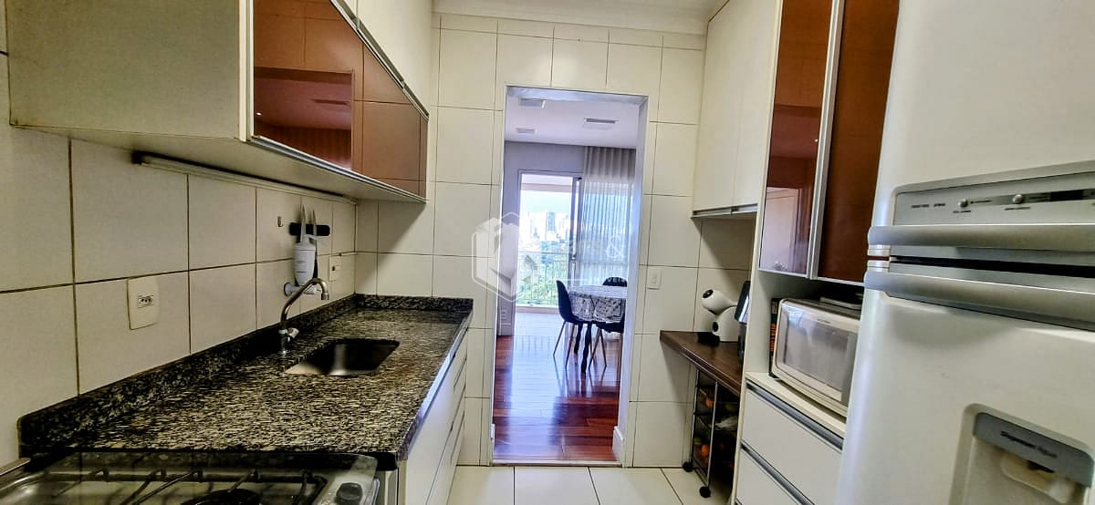 Apartamento à venda com 3 quartos, 94m² - Foto 13