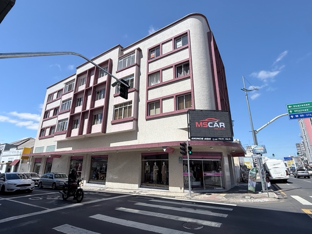 Locação - Apartamento com 3 quartos, 2 banheiros, 180 m², Edifício Fabiana - Centro, Ponta Grossa