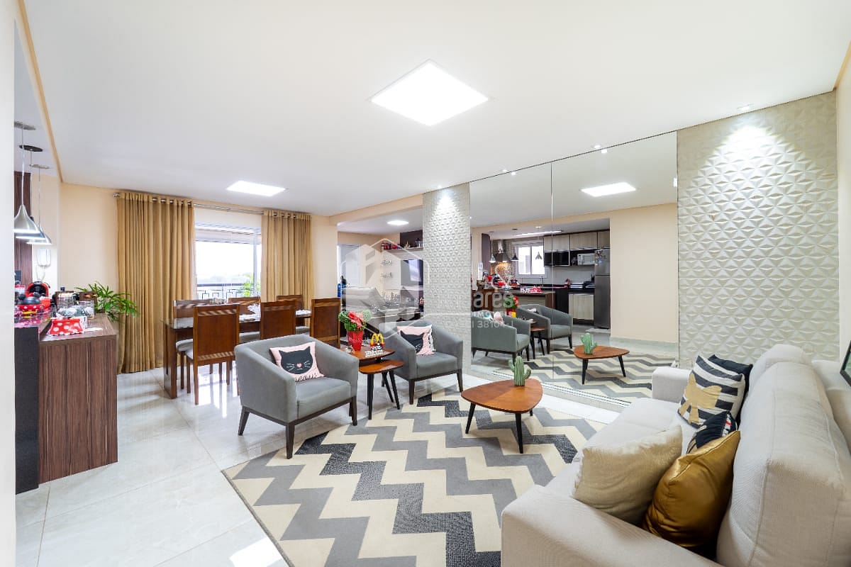 Apartamento à venda com 3 quartos, 119m² - Foto 2
