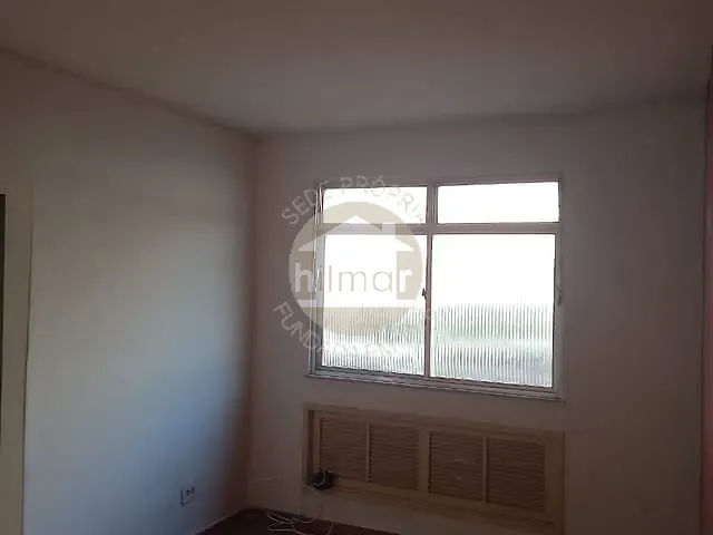 Apartamento 2 quartos e 1 banheiro, à venda ou para alugar, no bairro Madureira em Rio de Janeiro