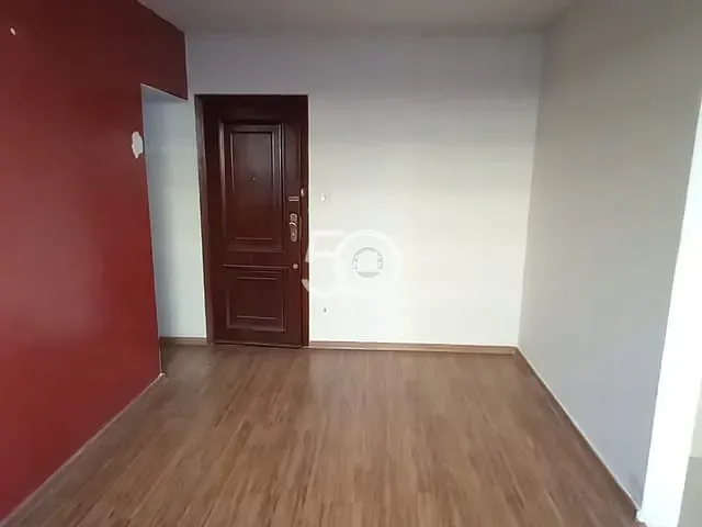 Apartamento 2 quartos e 1 banheiro, à venda ou para alugar, no bairro Madureira em Rio de Janeiro