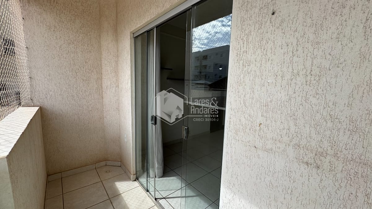 Apartamento à venda com 2 quartos, 71m² - Foto 4