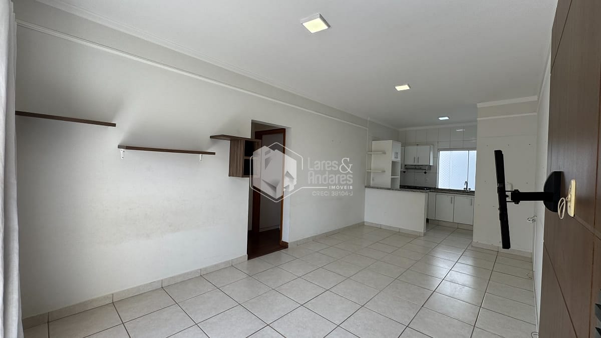 Apartamento à venda com 2 quartos, 71m² - Foto 2