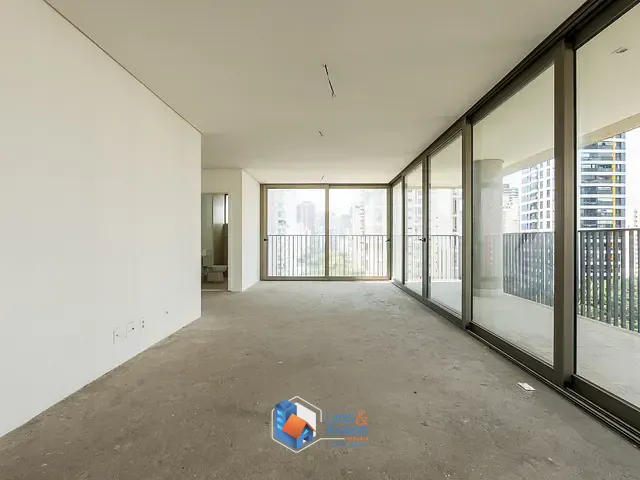 Apartamento com 231m² 3 quartos e 4 banheiros, à venda, no bairro Vila Olímpia em São Paulo