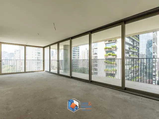 Apartamento com 231m² 3 quartos e 4 banheiros, à venda, no bairro Vila Olímpia em São Paulo