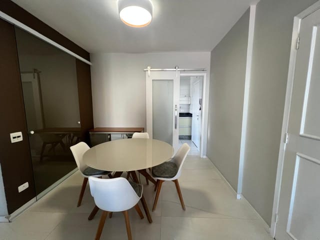 Foto do Apartamento - Apartamento tipo para venda em Centro com 3 quartos, sendo 1 suíte, 93m² | Lares e Andares Imóveis