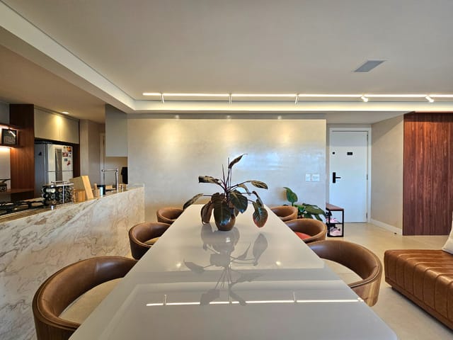 Foto do Apartamento - Apartamento tipo para venda em Campo Belo com 3 quartos, sendo 3 suítes, 146m² | Lares e Andares Imóveis