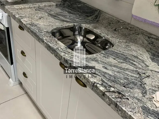 Apartamento 2 quartos e 1 banheiro, à venda, no bairro Centro em Balneário Camboriú