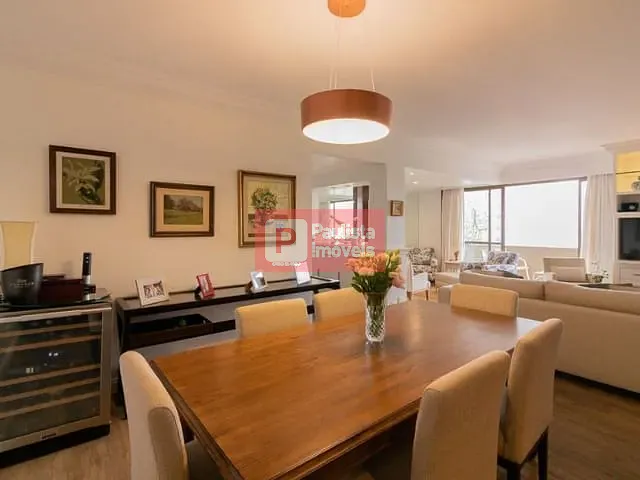 Apartamento com 300m² 3 quartos e 4 banheiros, à venda ou para alugar, no bairro Moema em São Paulo