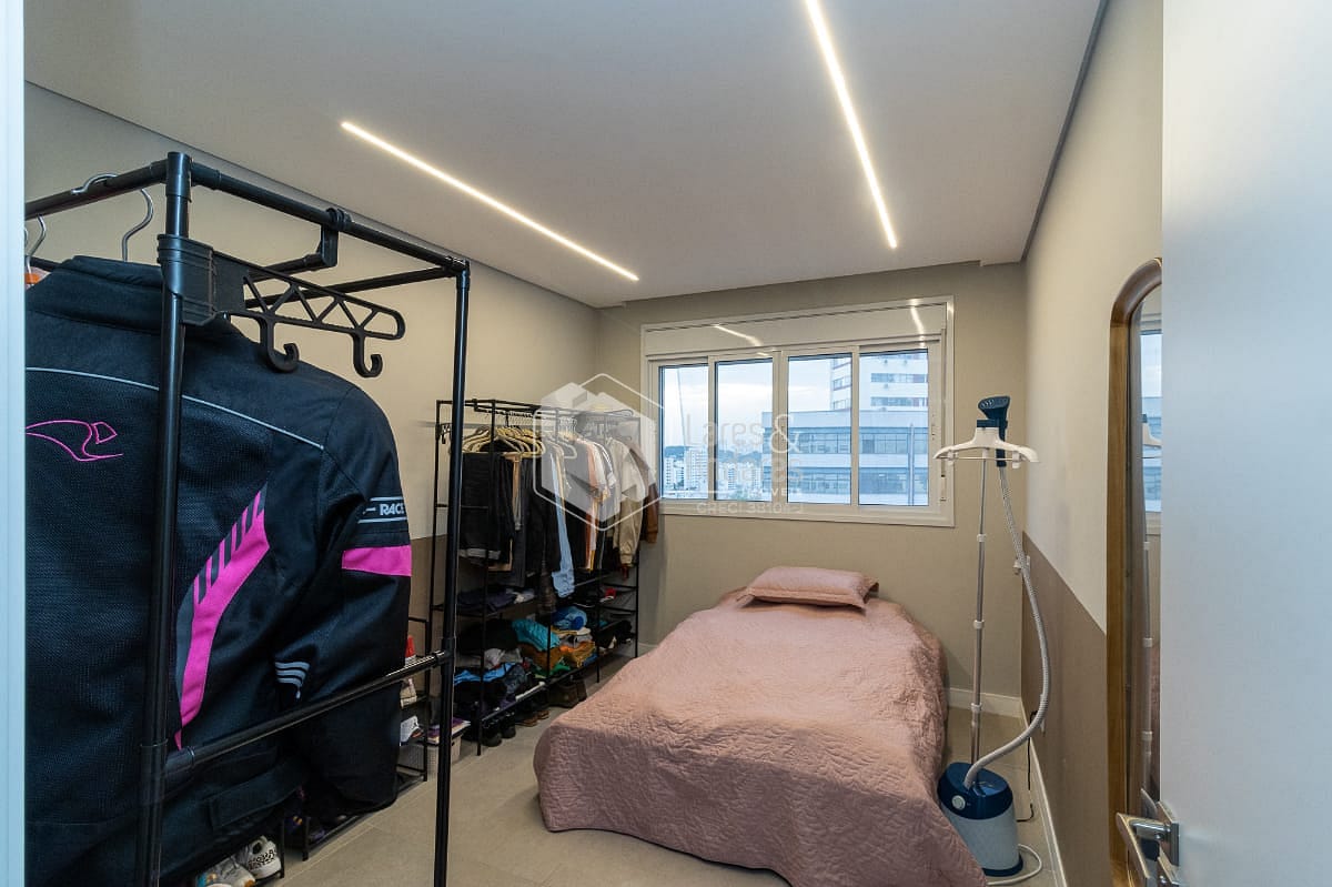 Apartamento à venda com 3 quartos, 135m² - Foto 30