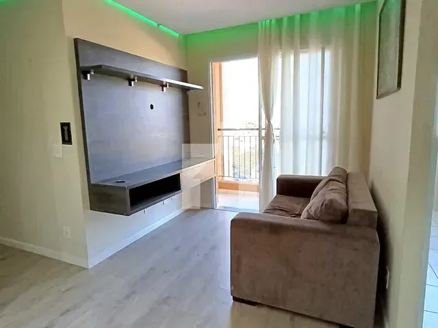 Apartamento com 50m² 2 quartos e 1 banheiro, à venda ou para alugar, no bairro Colônia em Jundiaí