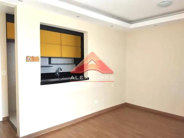 Apartamento com 10m² 3 quartos e 1 banheiro, para alugar, no bairro Vila Industrial em São José Dos Campos