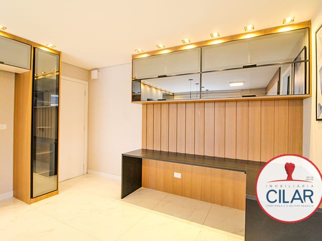 Apartamento 1 quarto e 1 banheiro, para alugar, no bairro Cajuru em Curitiba