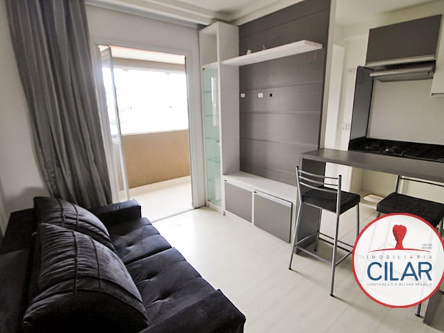 Apartamento 2 quartos e 2 banheiros, para alugar, no bairro Pinheirinho em Curitiba