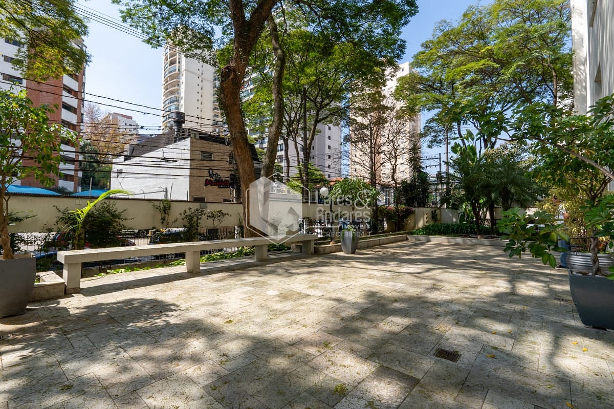 Apartamento à venda com 2 quartos, 66m² - Foto 31