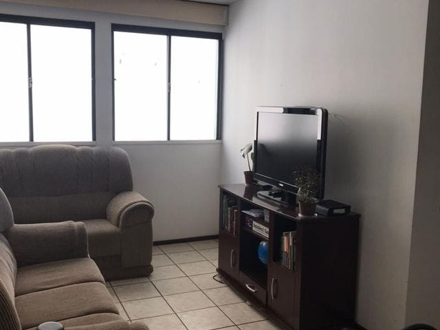 Apartamento com 88m² 3 quartos e 2 banheiros, à venda, no bairro Centro em Londrina