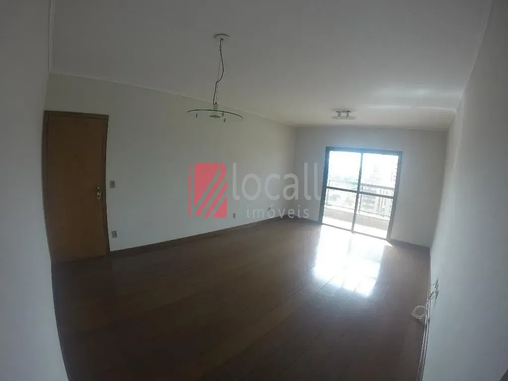 Apartamento com 3 quartos à venda, 130m² — foto 1 de 20