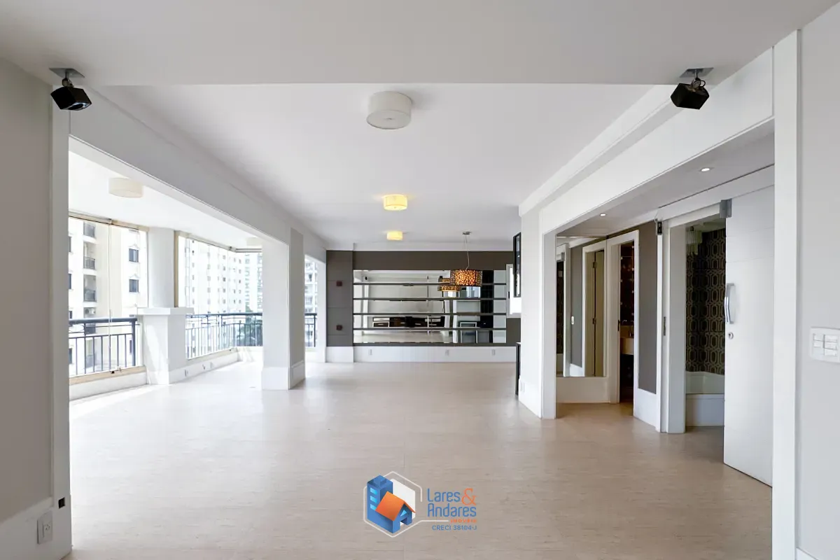 Apartamento, 3 quartos, 198 m² - Foto 1