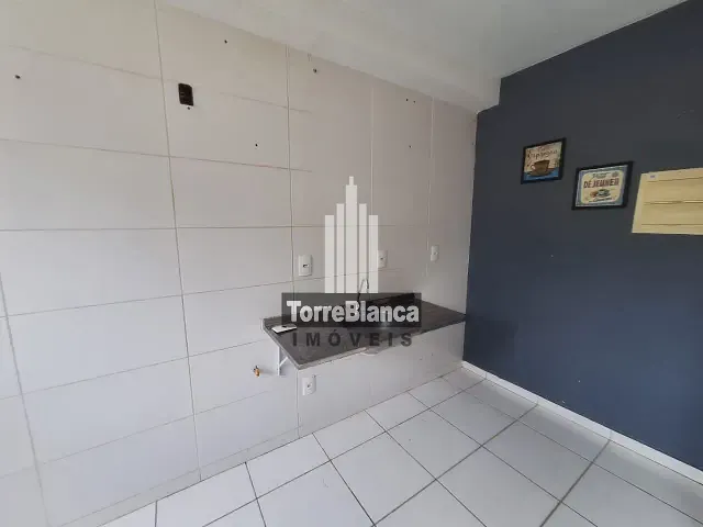 Apartamento com 46m² 2 quartos e 1 banheiro, para alugar, no bairro Uvaranas em Ponta Grossa