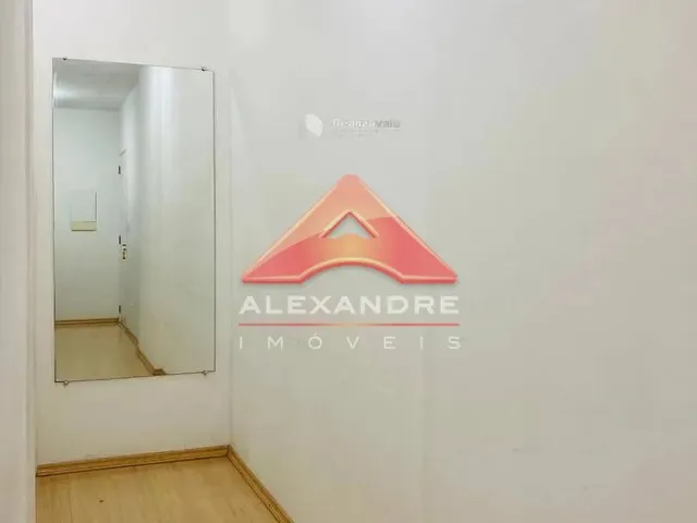 Apartamento com 10m² 2 quartos e 1 banheiro, à venda, no bairro Vila Industrial em São José Dos Campos