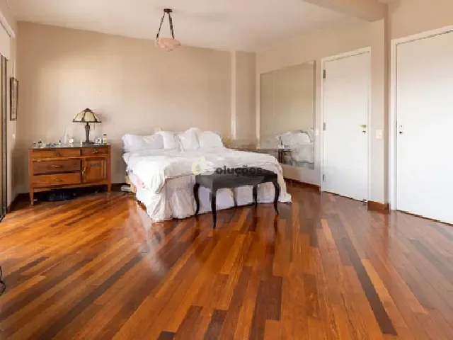 Apartamento 3 quartos e 3 banheiros, à venda, no bairro Vila Nova Conceição em São Paulo