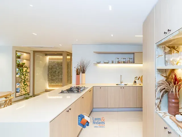 Apartamento com 7000m² 4 quartos e 5 banheiros, à venda, no bairro Jardim Vitória Régia em São Paulo