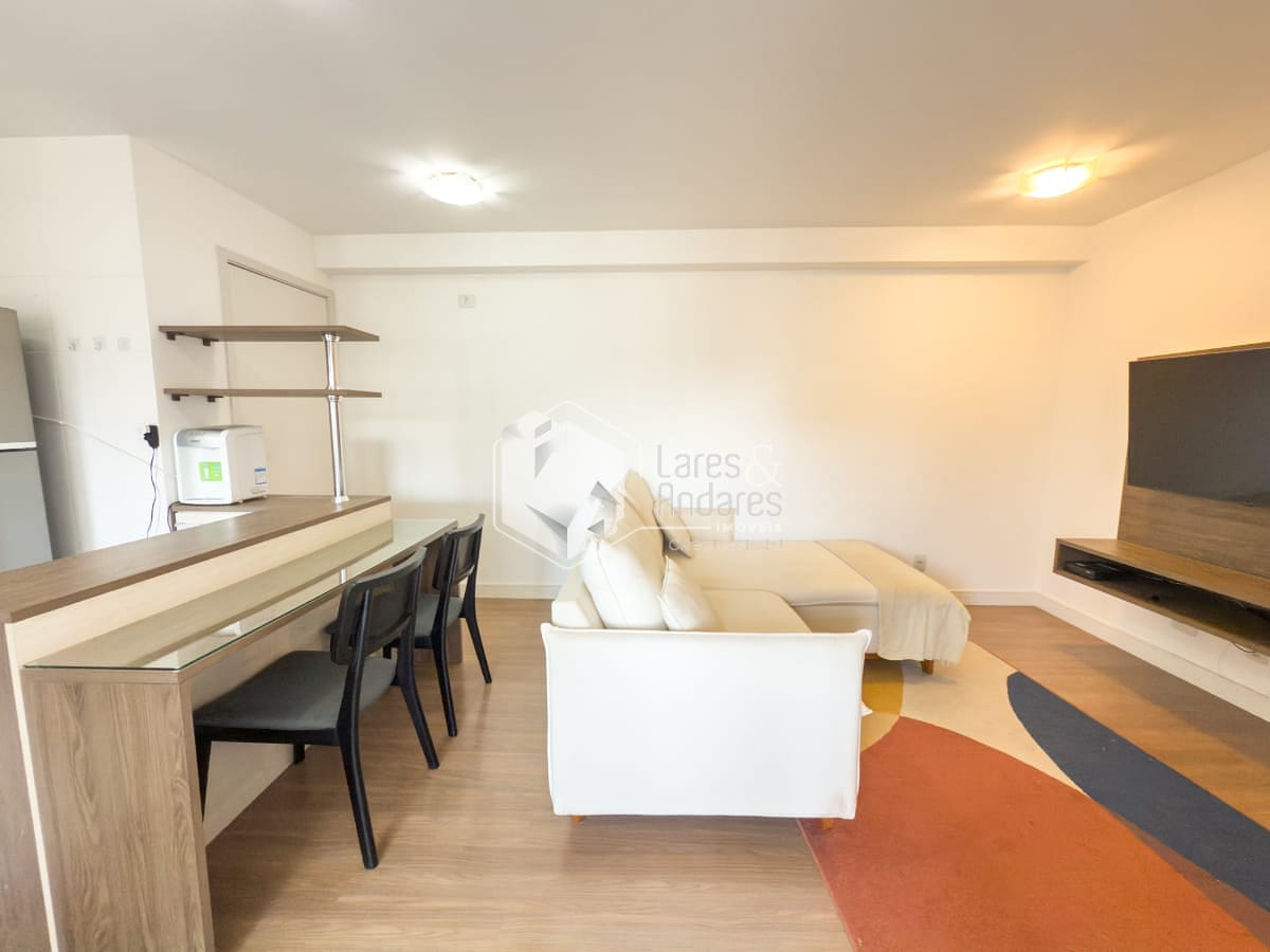 Apartamento à venda com 2 quartos, 61m² - Foto 4